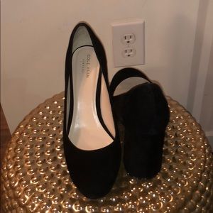 Cole Haan round toe, thick heel pump